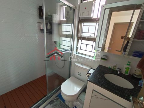 錦上路村屋