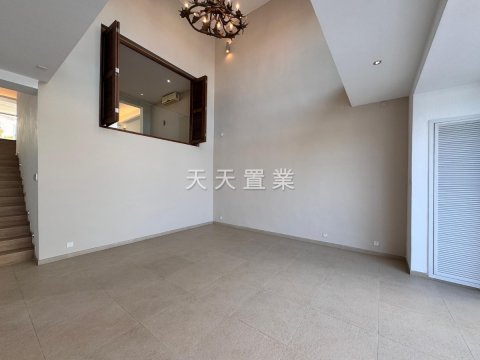 匡湖居 