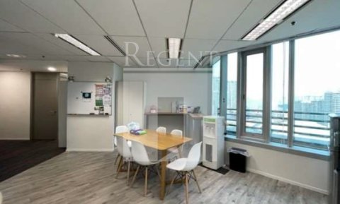 GATEWAY TWR 02 (港威大廈 第02座) 