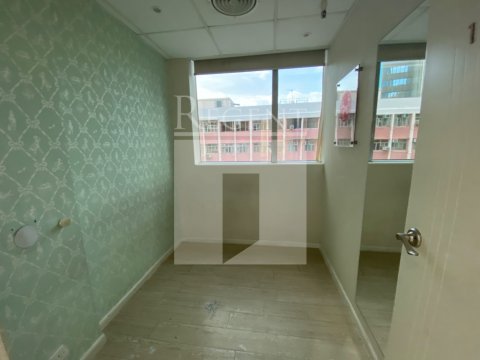 WAY ON COM BLDG (維安商業大廈) 