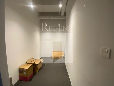 8 OBSERVATORY RD (天文台道8號) 