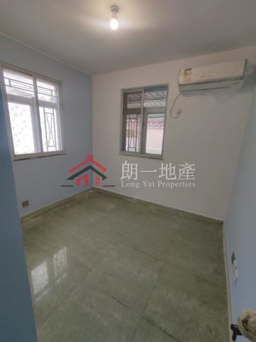 錦上路村屋