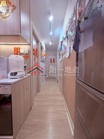 錦上路村屋