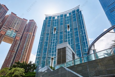君臨天下 尖沙咀 低層 1639988 售盤