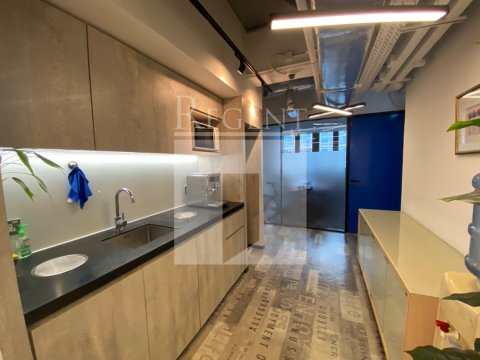 Hong Kong Property, Hong Kong Office