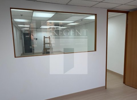 尖沙咀写字楼, 兴富中心