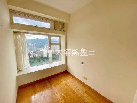 晉名峰  
