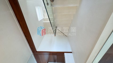 黃竹灣村