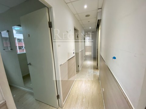 Way On Com Bldg (維安商業大廈) 