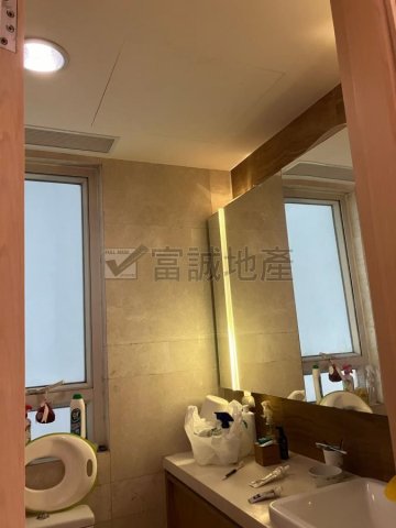 現崇山 黃大仙 高層 L124025 售盤