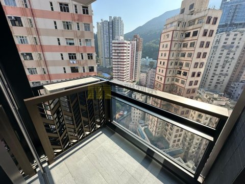 傲華 筲箕灣 中層 1639994 售盤