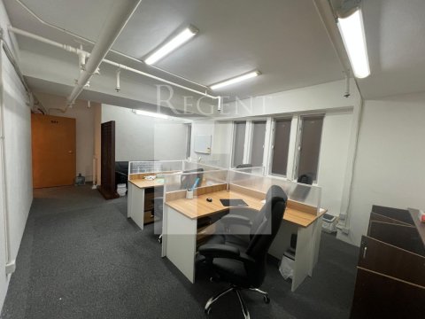 Tai Sang Bank Bldg (大生銀行大廈) 