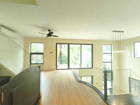 山頂花園 95080030