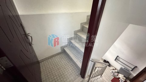 井欄樹村 清水灣