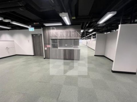 SKYLINE TWR (宏天廣場) 