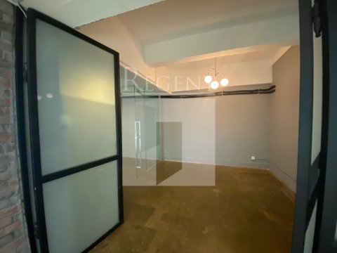 Hong Kong Property, Hong Kong Office