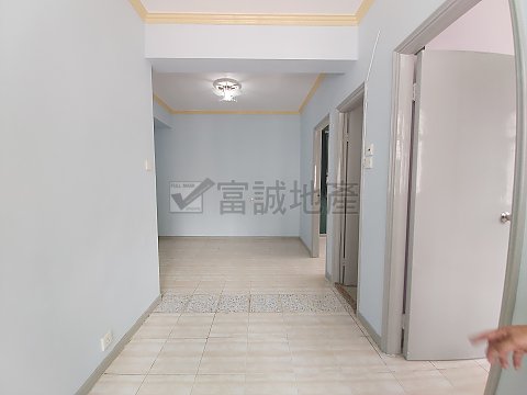 華基大廈 黃大仙 低層 T124924 售盤