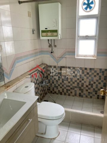 元朗青山公路村屋