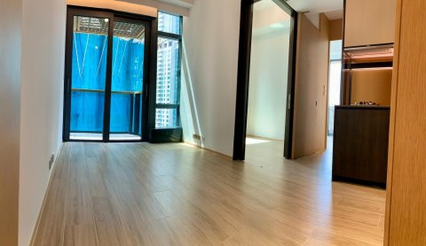 AQUILA SQUARE MILE TWR 01