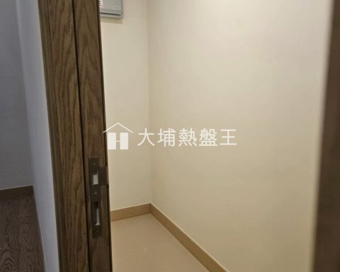 名日九肚山 