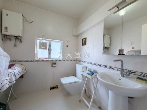 西徑村