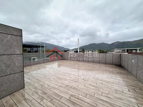 錦上路村屋
