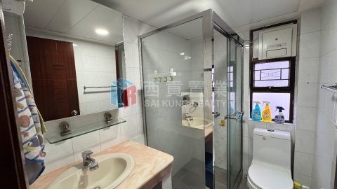 井欄樹村 清水灣