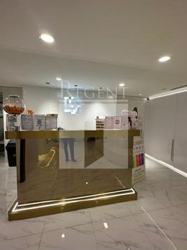 Causeway Bay Office, Hang Lung Centre