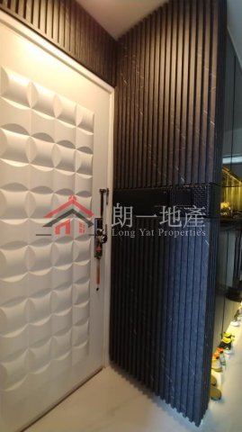 錦上路村屋
