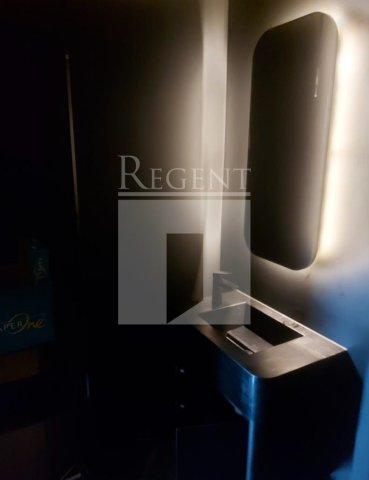 Hong Kong Property, Hong Kong Shop