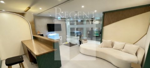 Hong Kong Office, Carnarvon Plaza