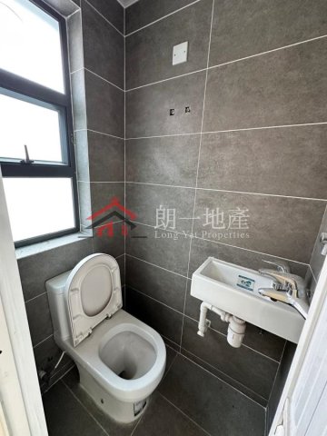 錦上路村屋