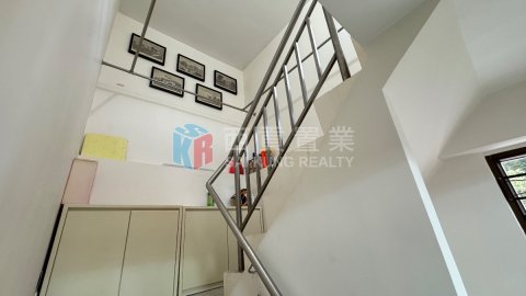 井欄樹村 清水灣