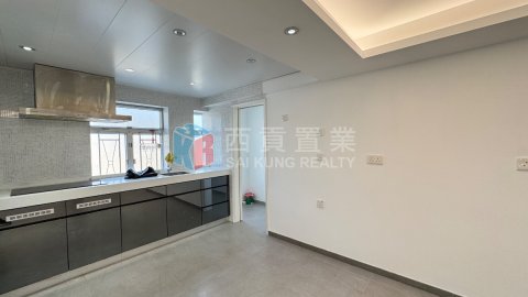菠蘿輋