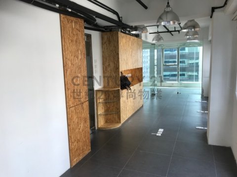骆克道313号 湾仔 中层 C109313 售盘