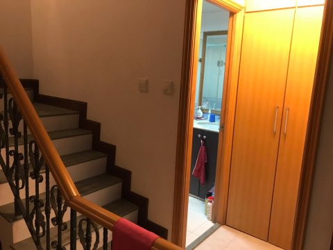 落路下