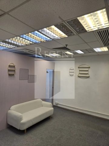 ROYAL COM CTR (凱豪商業中心) 