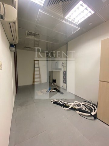 DES VOEUX RD C 33 (德輔道中33號) 