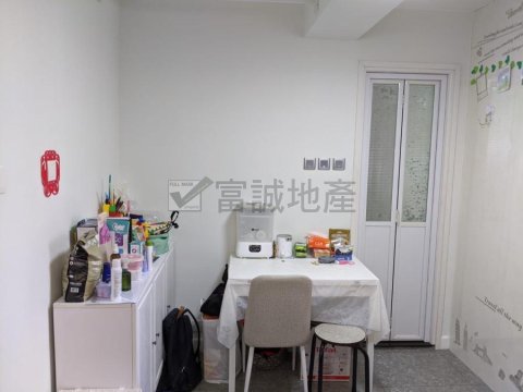 永发大厦 黄大仙 中层 G085155 售盘