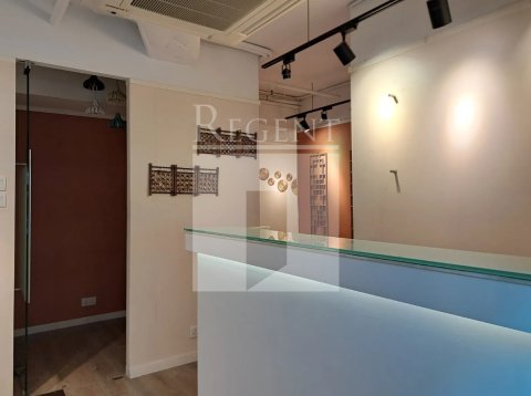 CHUNG FUNG COM BLDG (松鳳商業大廈) 