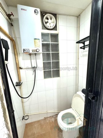 华力工业中心 荃湾 中层 1691780 售盘