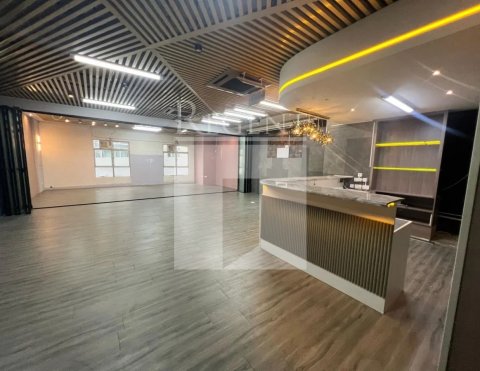 九龍灣寫字樓, 美羅中心