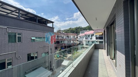 井欄樹村
