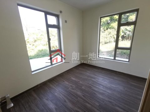 錦上路村屋