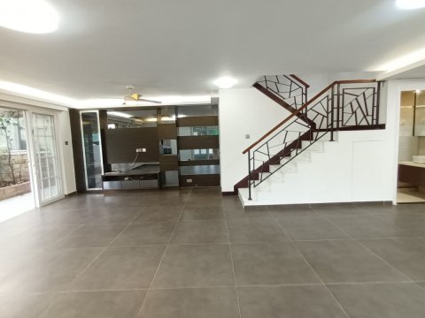 黃宜坳村 皇悅居 95080030