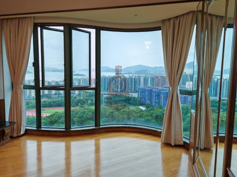 鹿茵山莊 大埔 中層 1661676 售盤