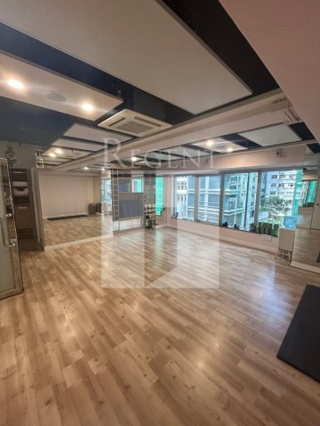 XIU PING COM BLDG (秀平商業大廈) 