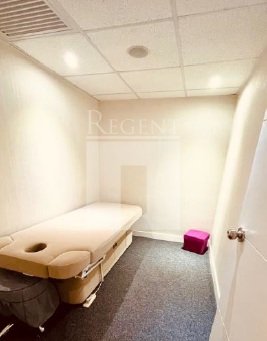 Carnarvon Plaza (加拿芬廣場) 