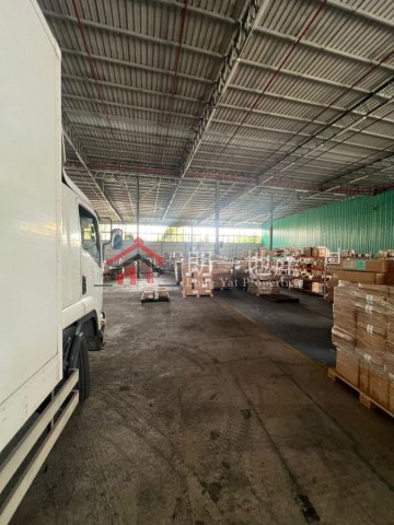 屏廈路路邊全密封倉13000呎