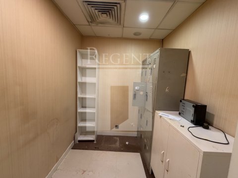 FEE TAT COM CTR (飛達商業中心) 